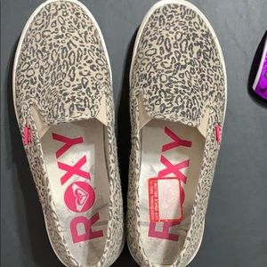 Roxy shoes size 10